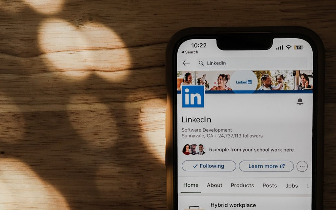 Optimize your LinkedIn profile for business growth and professional networking
